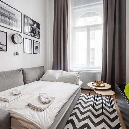 E32 - Oktogon Panorama Suite - Best Location - By Bqa Budapest Szoba fotó
